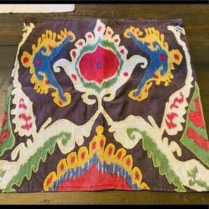 Set of 2 Pottery Barn Ikat Mercer 24” Shams